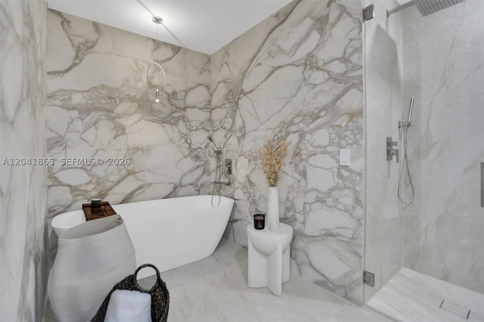 950 Brickell Bay Dr #5608 Miami, FL 33131