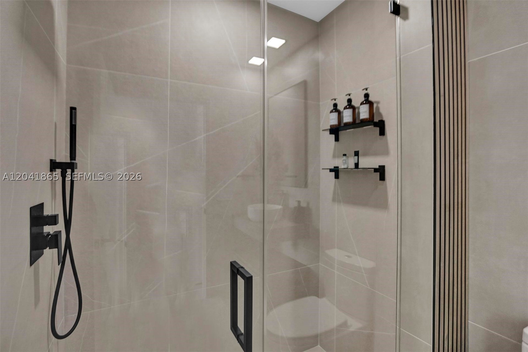 950 Brickell Bay Dr #5608 Miami, FL 33131