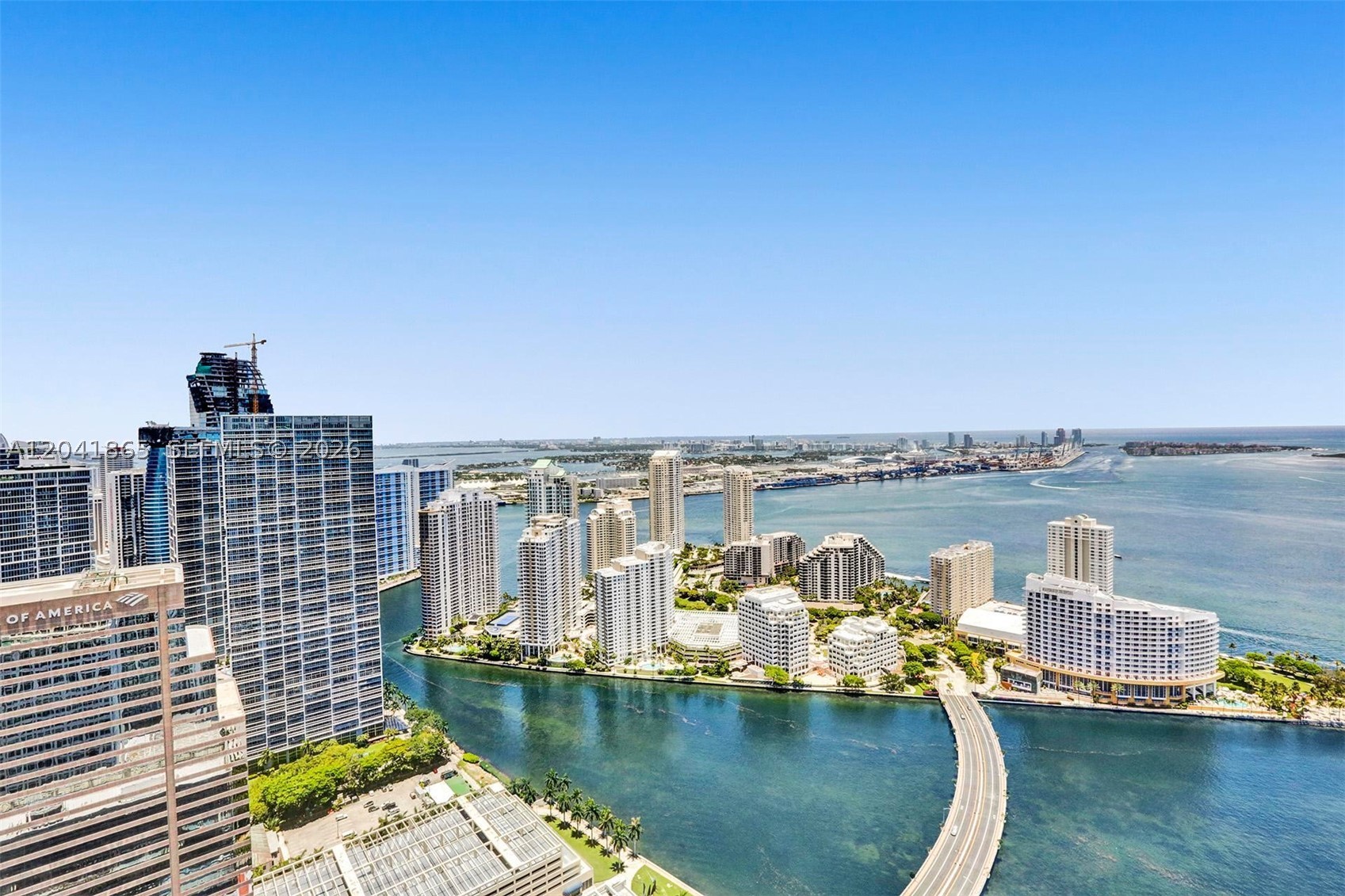 950 Brickell Bay Dr #5608 Miami, FL 33131