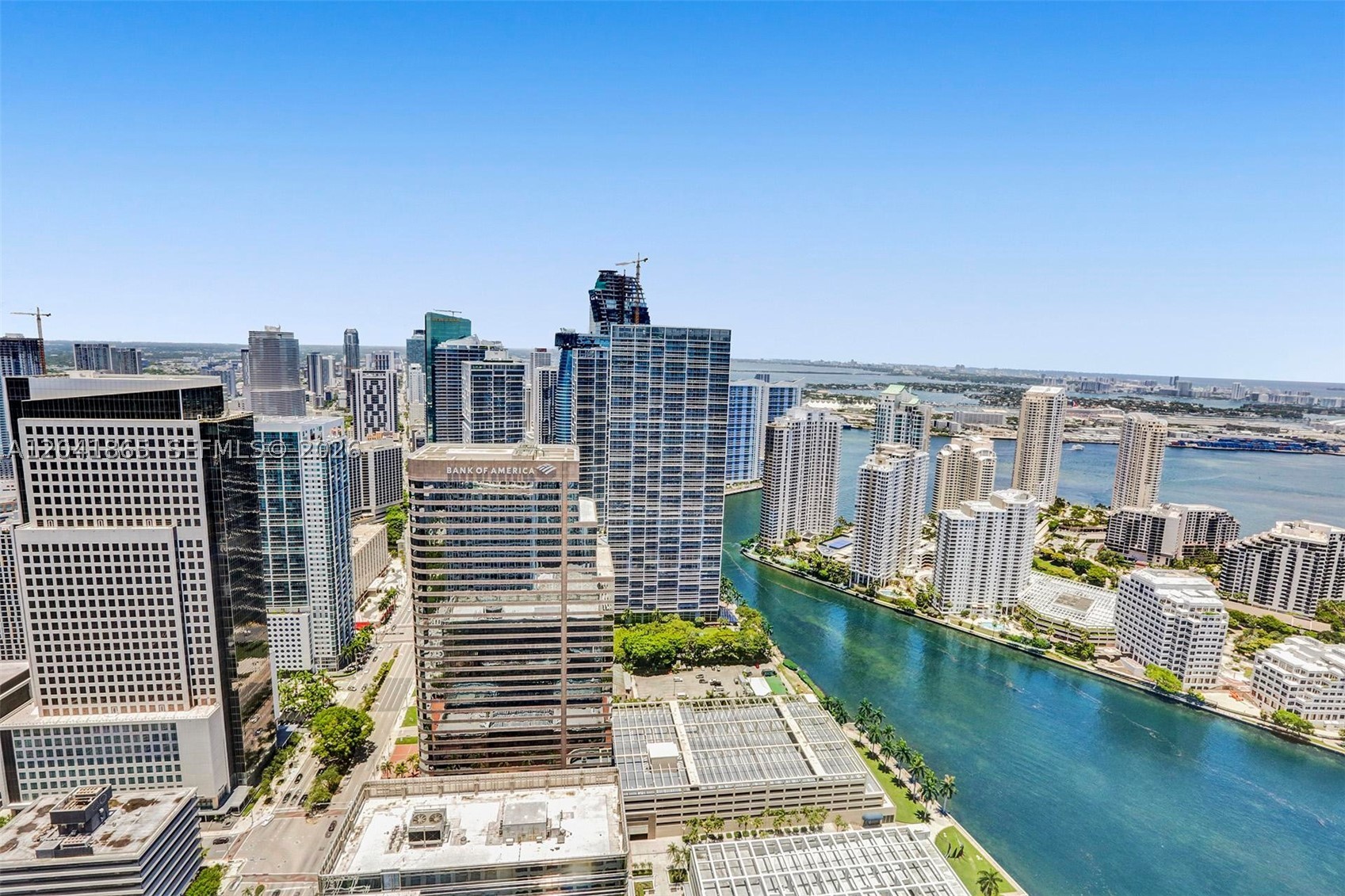 950 Brickell Bay Dr #5608 Miami, FL 33131