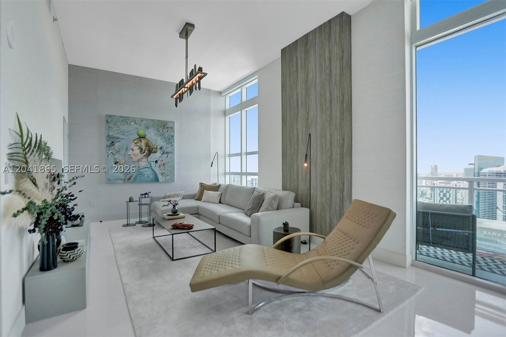 950 Brickell Bay Dr #5608 Miami, FL 33131