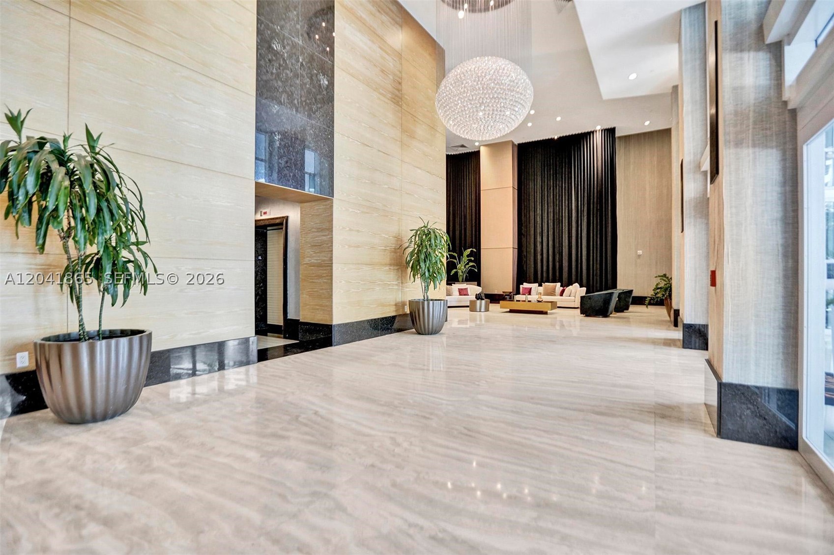 950 Brickell Bay Dr #5608 Miami, FL 33131