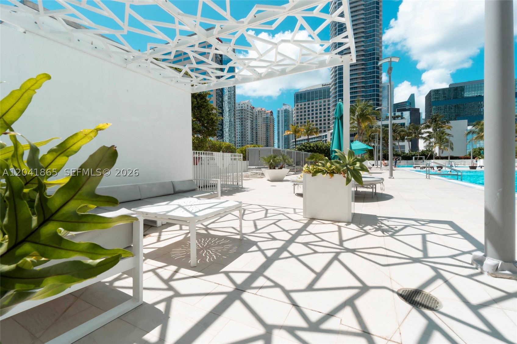 950 Brickell Bay Dr #5608 Miami, FL 33131