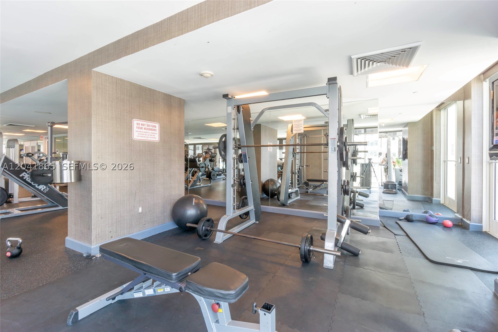 950 Brickell Bay Dr #5608 Miami, FL 33131