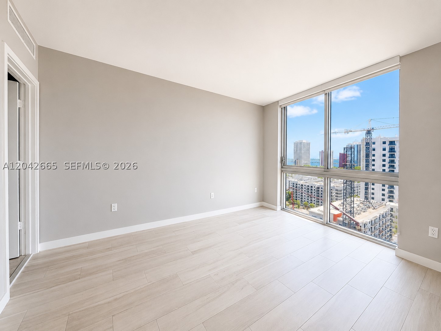 image Brickell Ten6