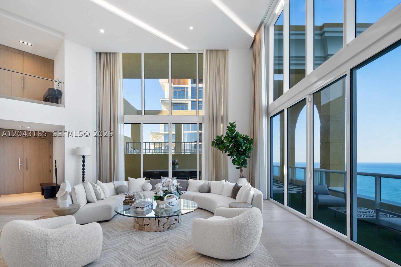 image Acqualina Residences100