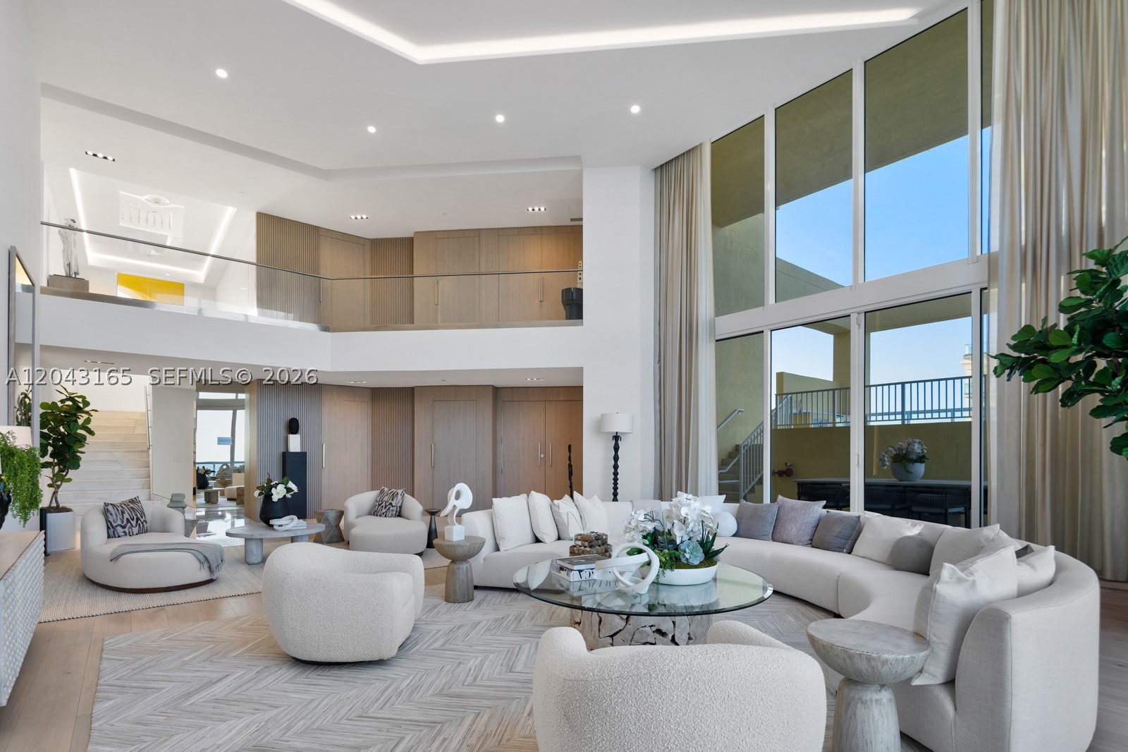 image Acqualina Residences101