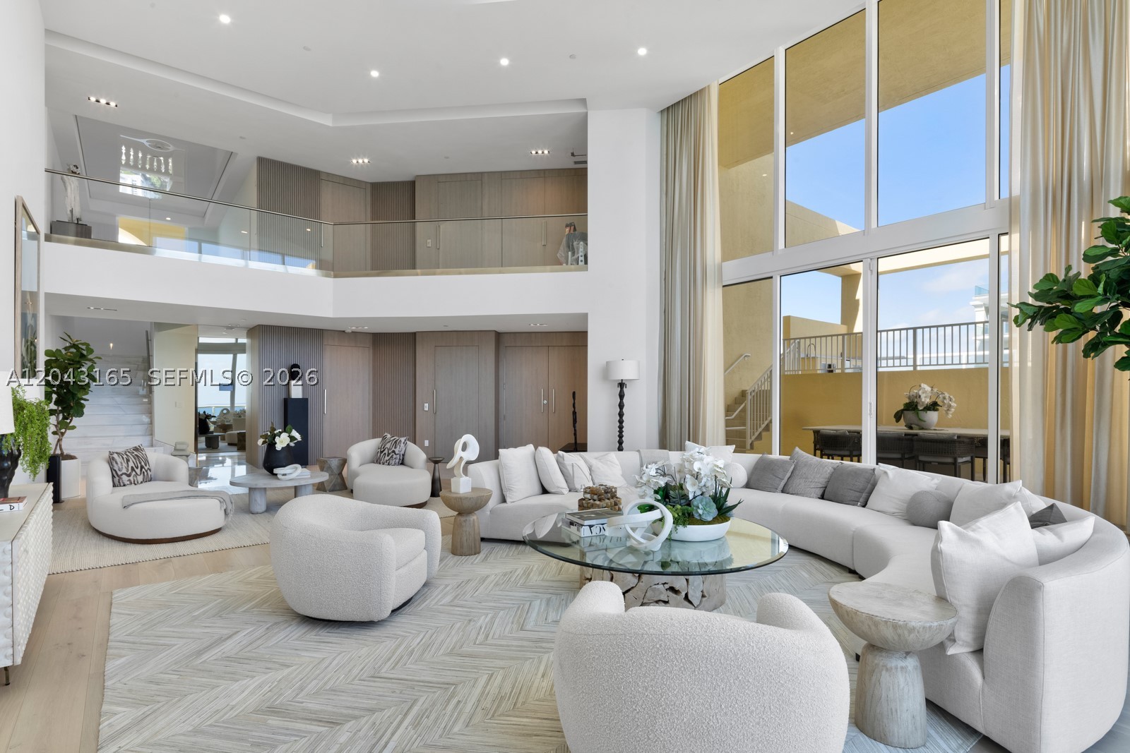 image Acqualina Residences105