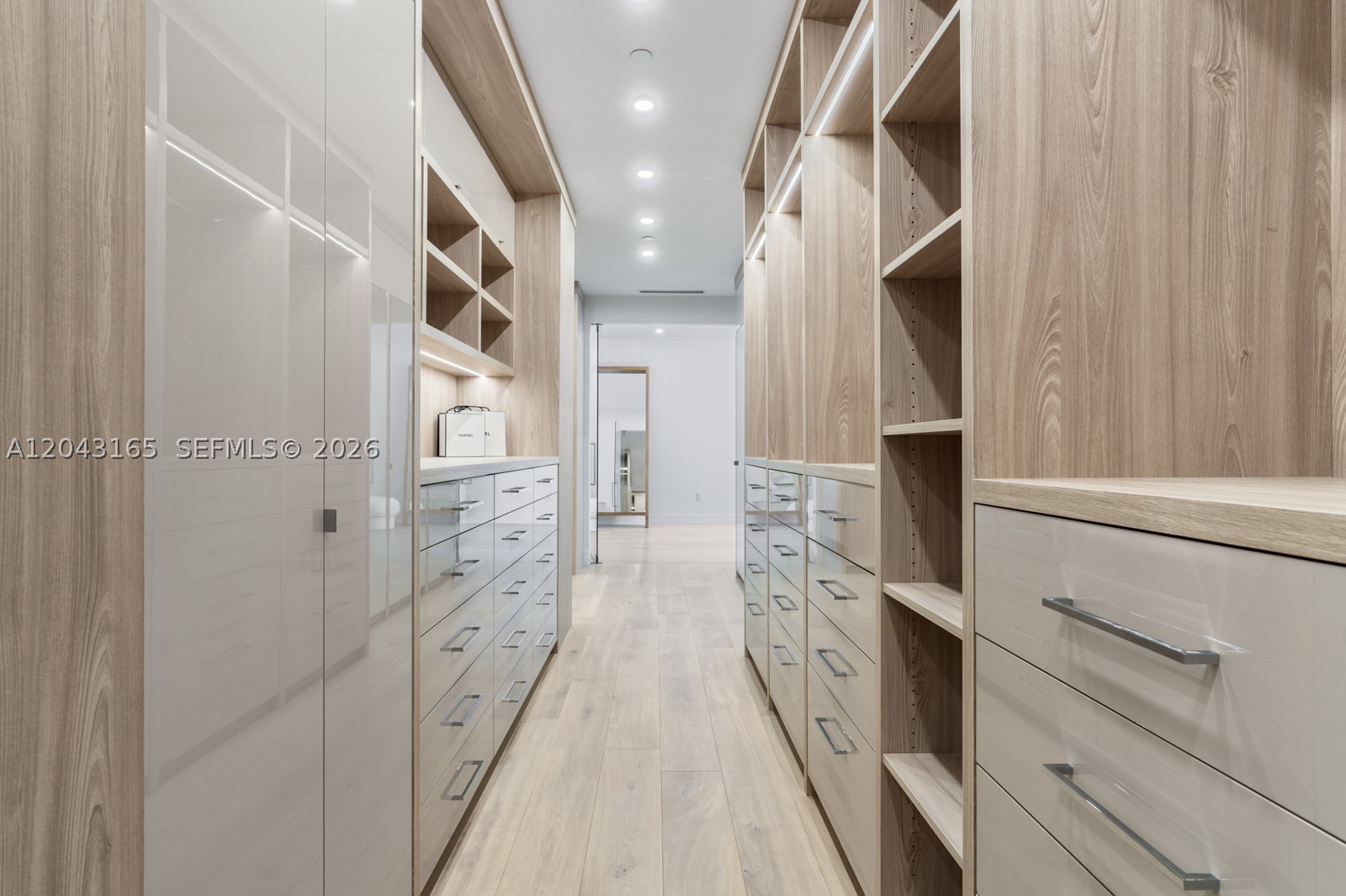 17875 Collins Ave #PH5002 Sunny Isles Beach, FL 33160