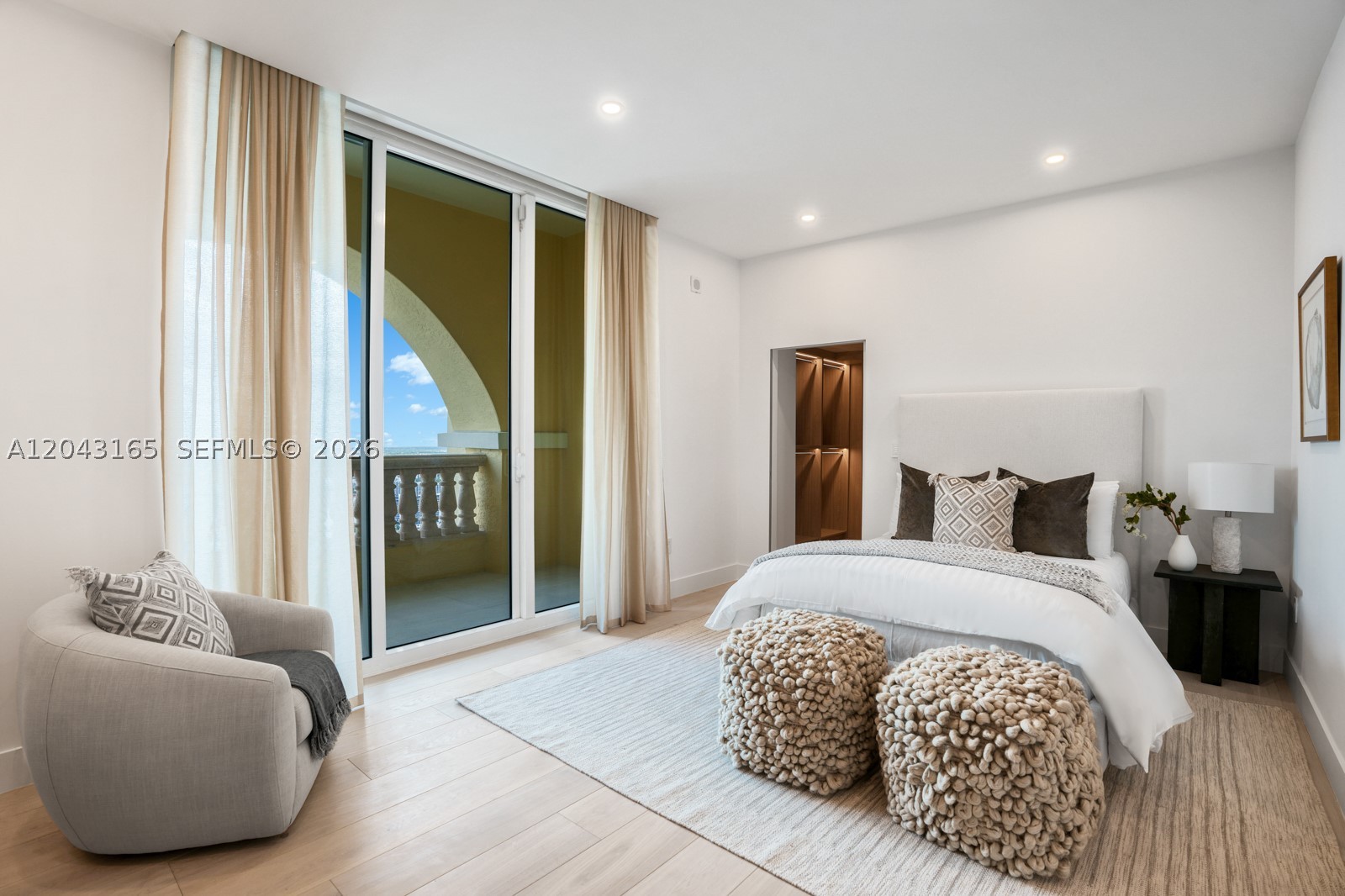 17875 Collins Ave #PH5002 Sunny Isles Beach, FL 33160