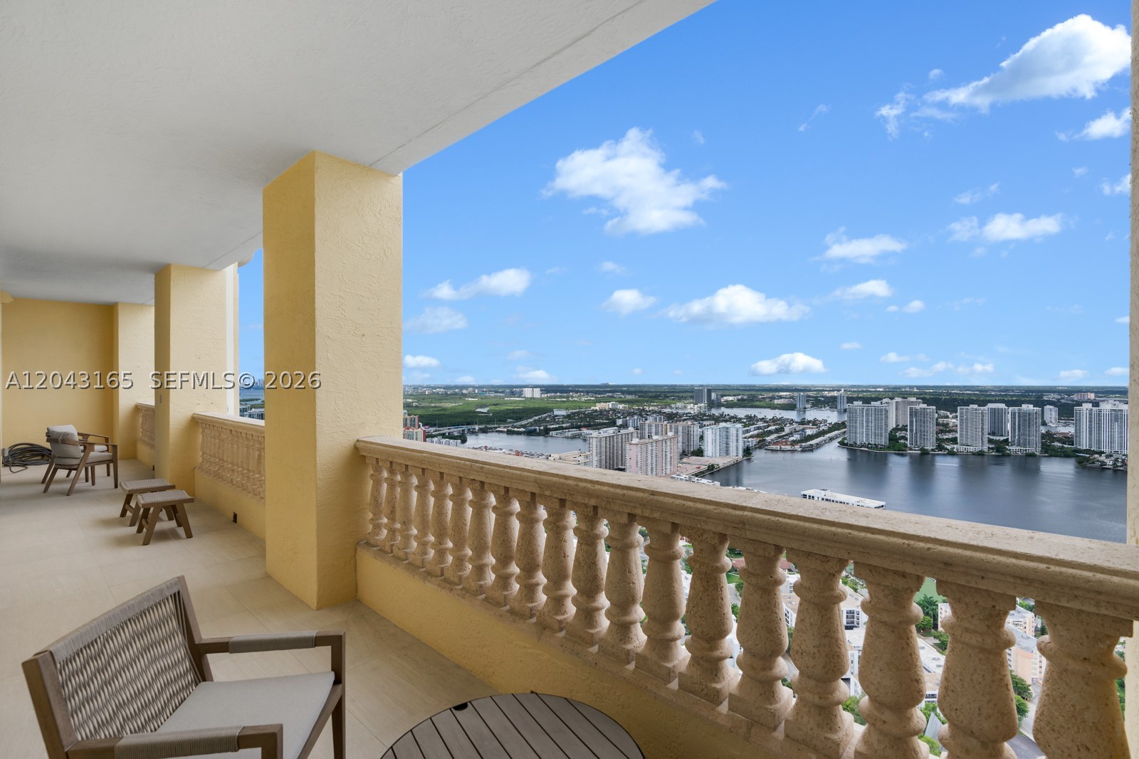 17875 Collins Ave #PH5002 Sunny Isles Beach, FL 33160