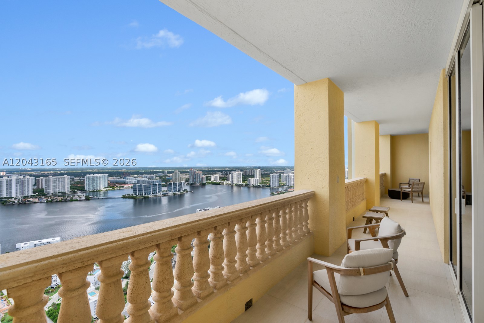 17875 Collins Ave #PH5002 Sunny Isles Beach, FL 33160