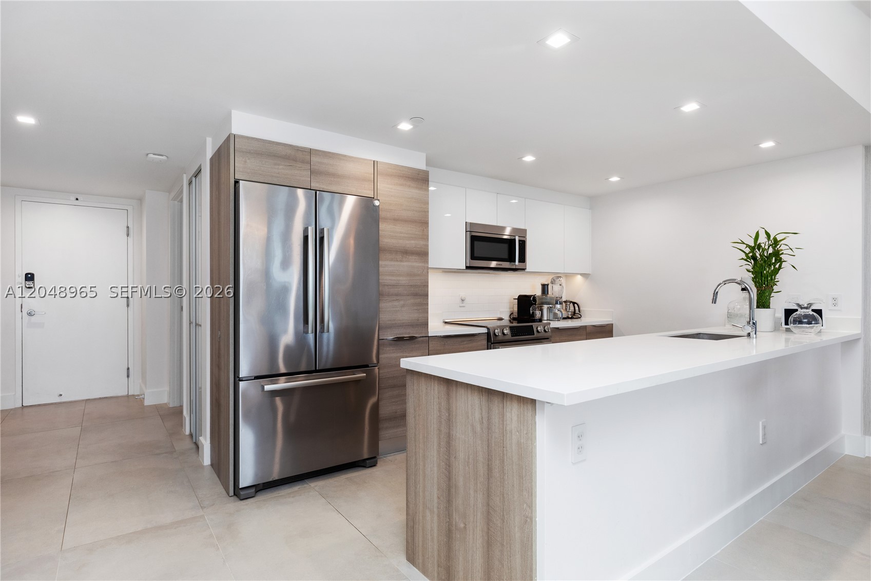 9940 W Bay Hbr Dr #7G-S Bay Harbor Islands, FL 33154