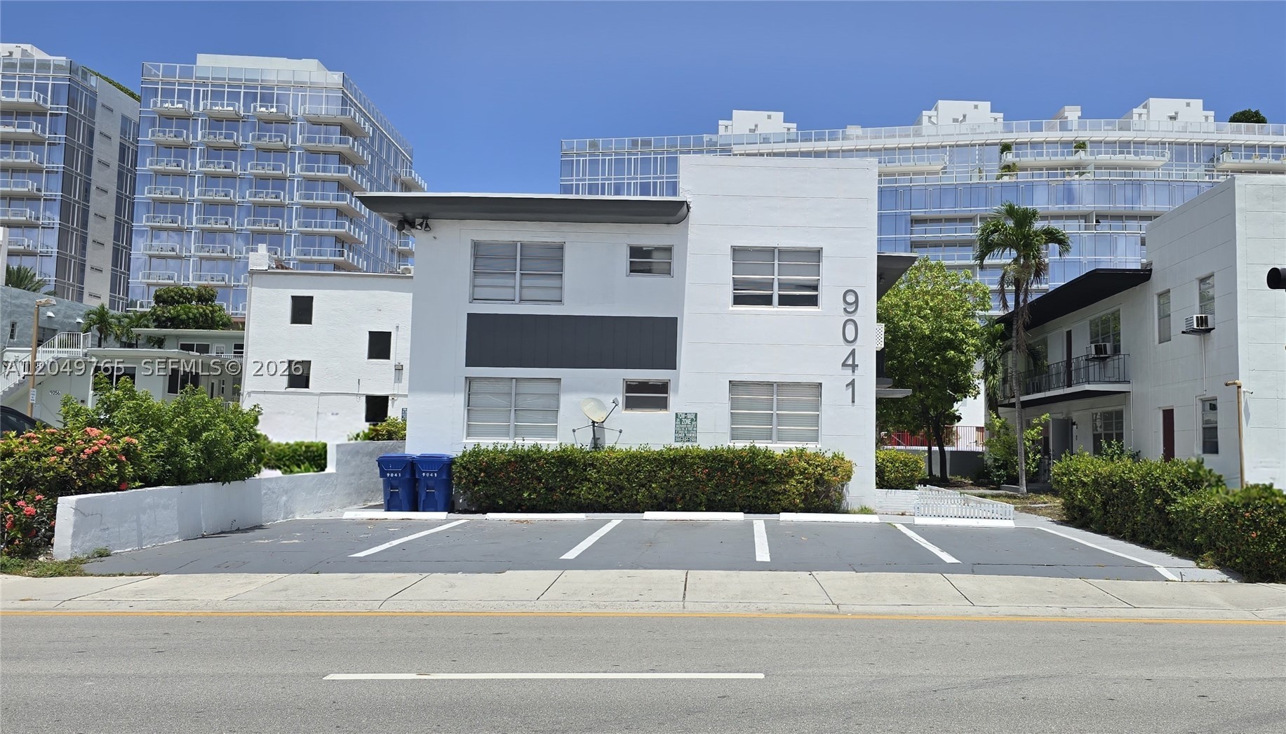 9041 Harding Ave #3