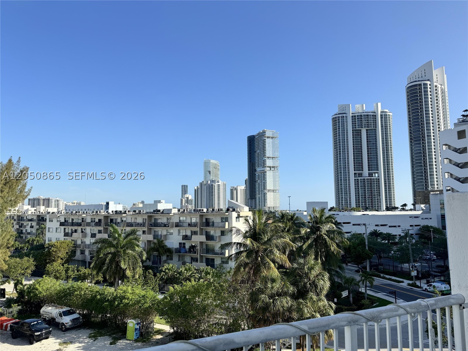 17800 Atlantic Blvd #PH15 Sunny Isles Beach, FL 33160
