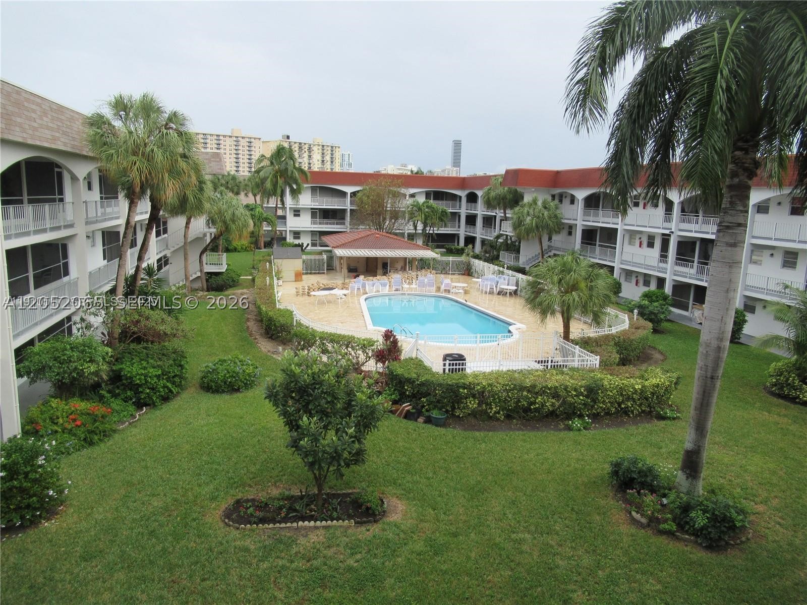 501 Blue Heron Dr #121-A