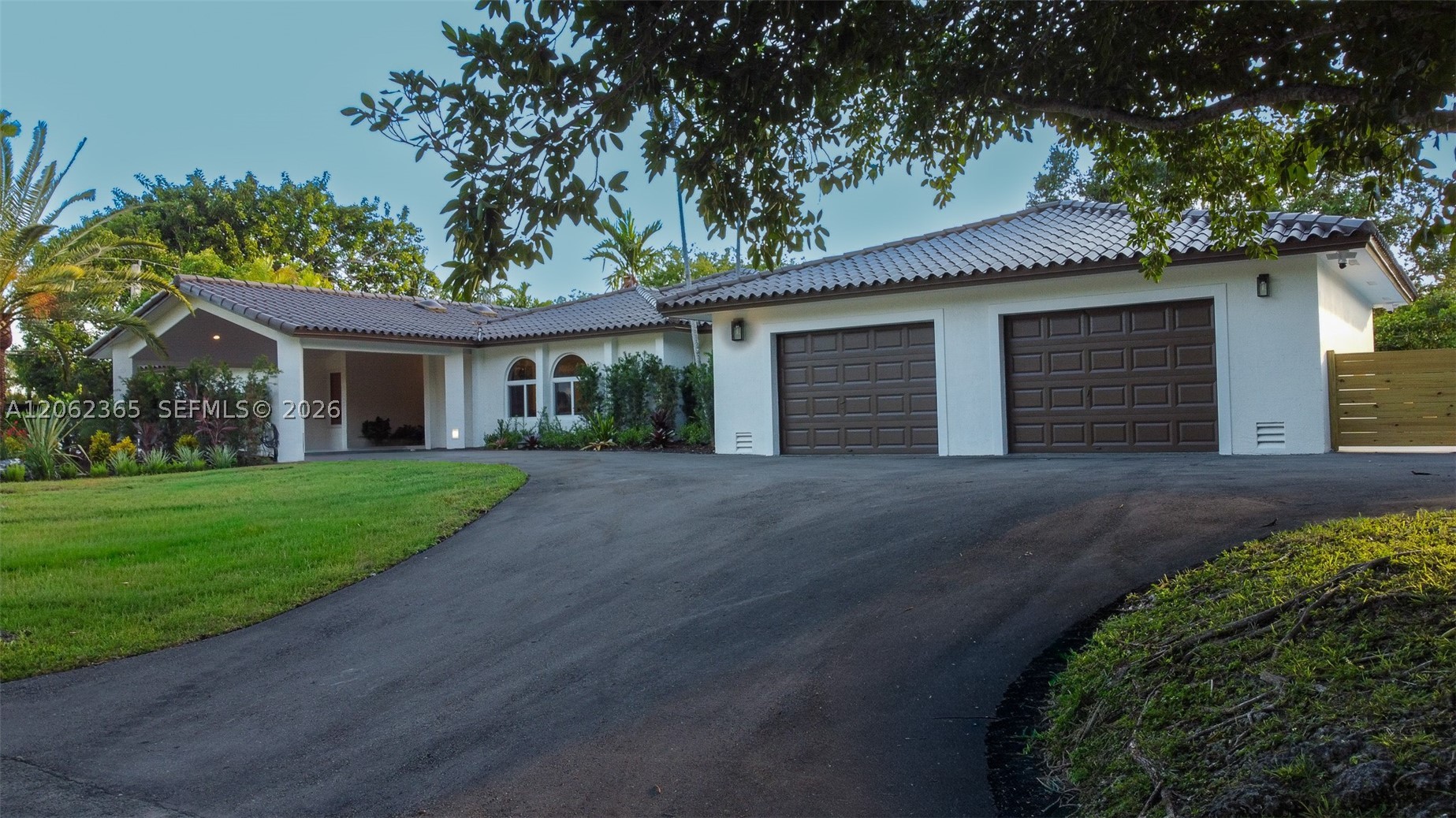 9980 SW 83rd Ave Miami, FL 33156