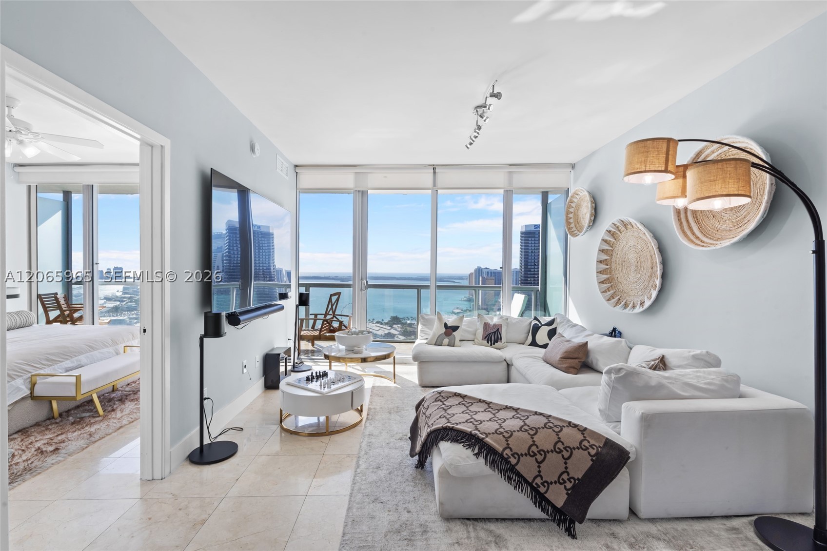888 Biscayne Blvd #4203
