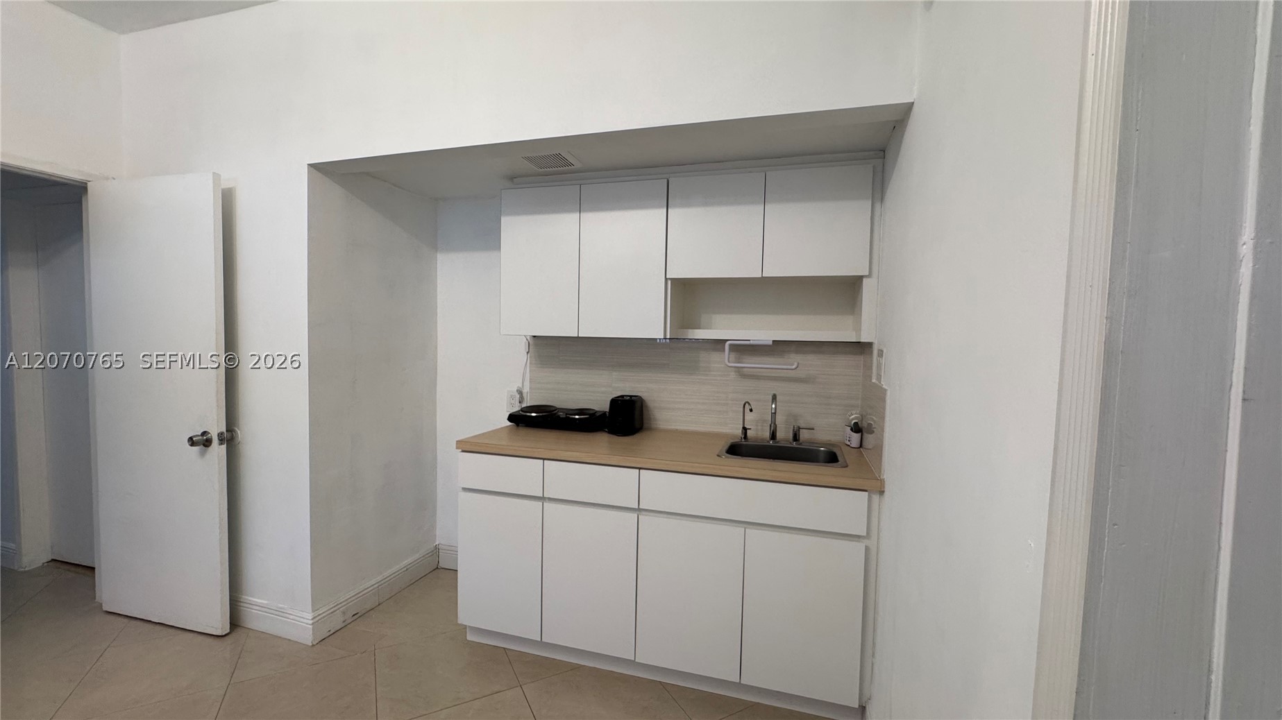 1611 71st St Miami Beach, FL 33141