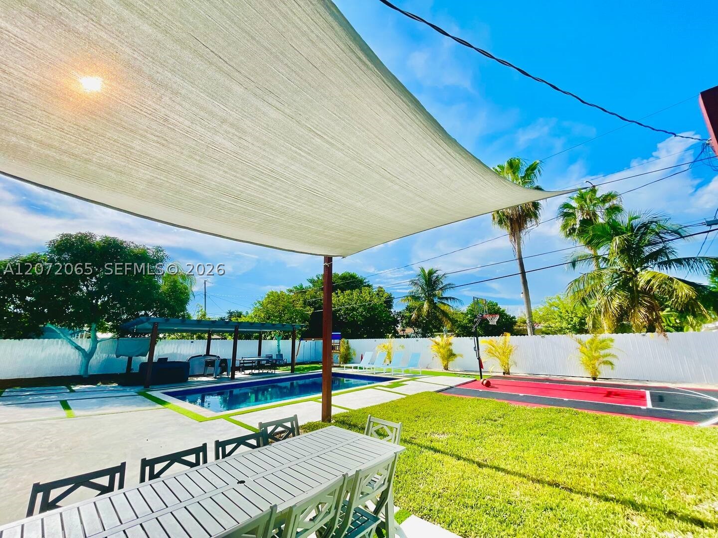 10245 SW 212th St Cutler Bay, FL 33189
