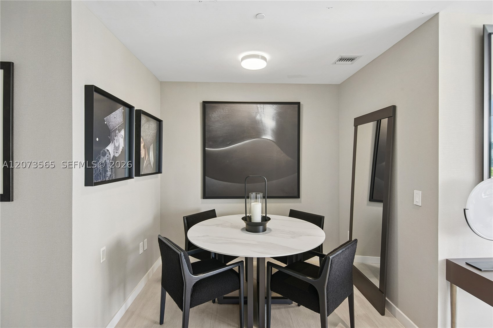 2831 S Bayshore Dr #1908 Miami, FL 33133