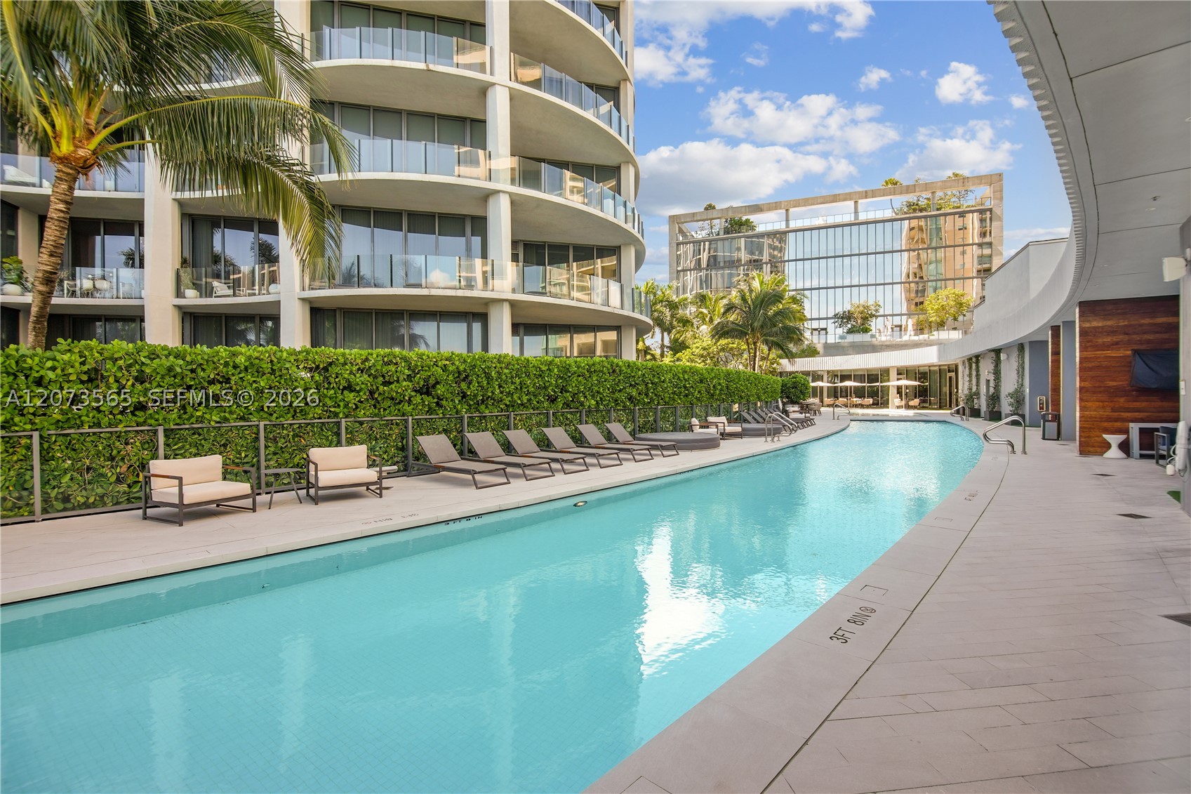 2831 S Bayshore Dr #1908 Miami, FL 33133