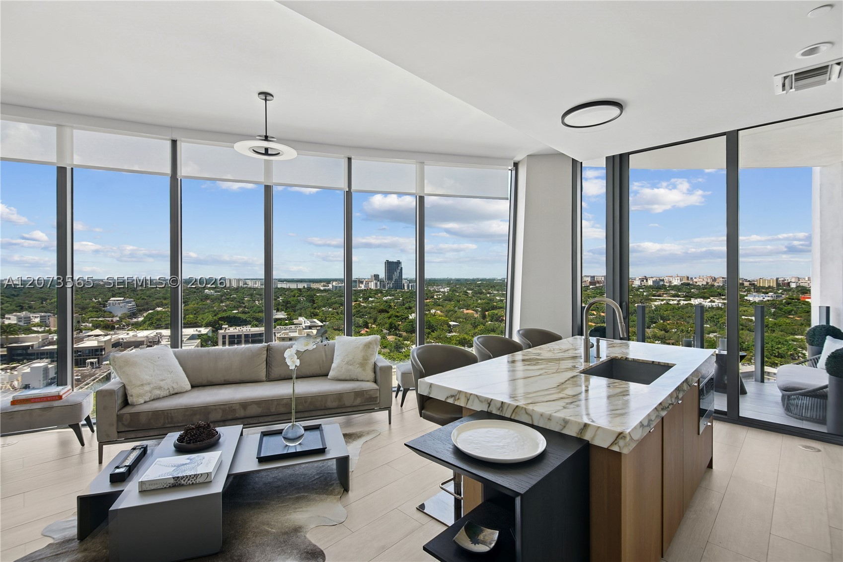 2831 S Bayshore Dr #1908 Miami, FL 33133