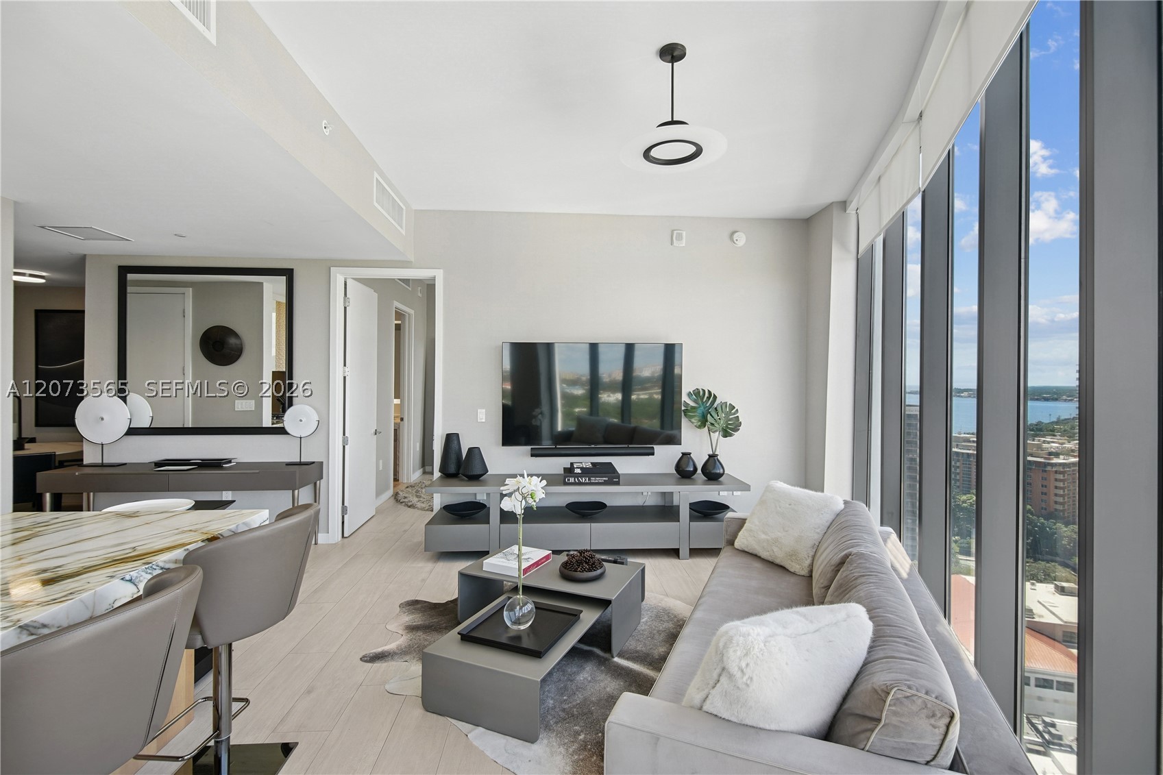 2831 S Bayshore Dr #1908 Miami, FL 33133