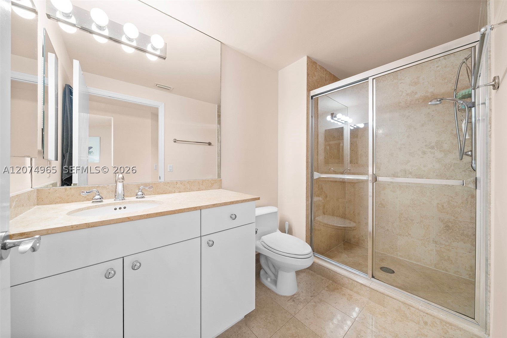 4779 Collins Ave #1804 Miami Beach, FL 33140