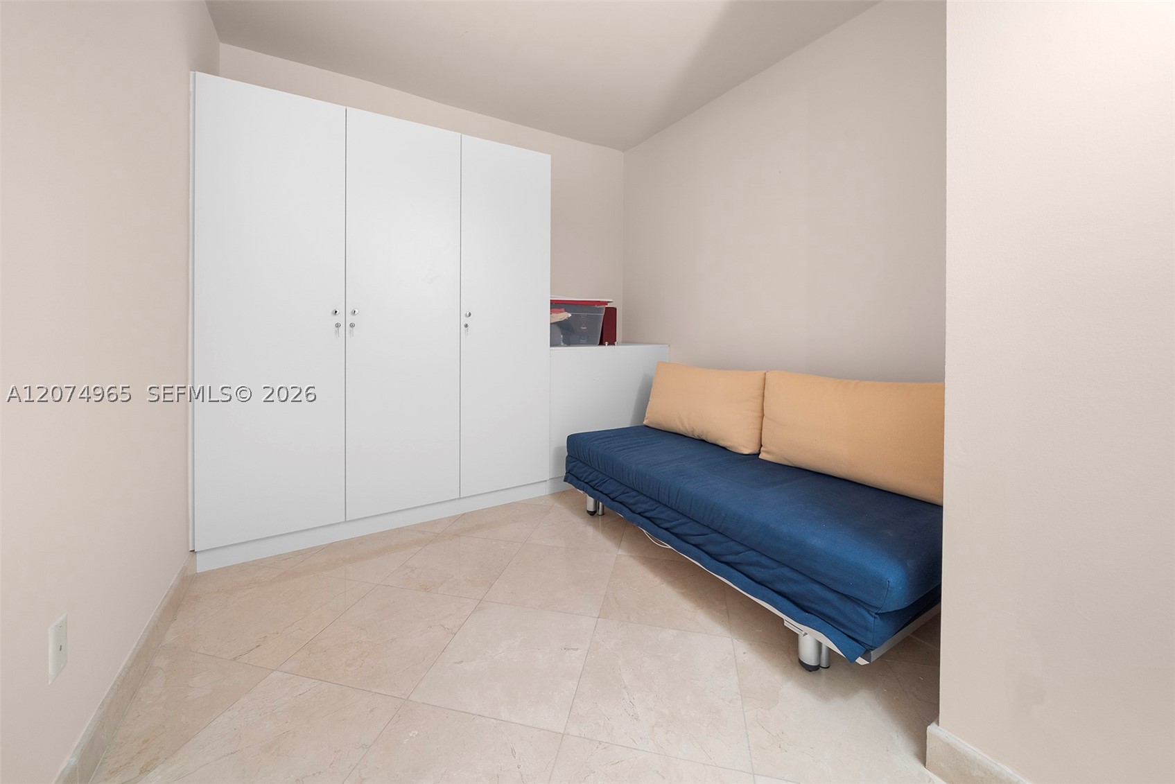 4779 Collins Ave #1804 Miami Beach, FL 33140