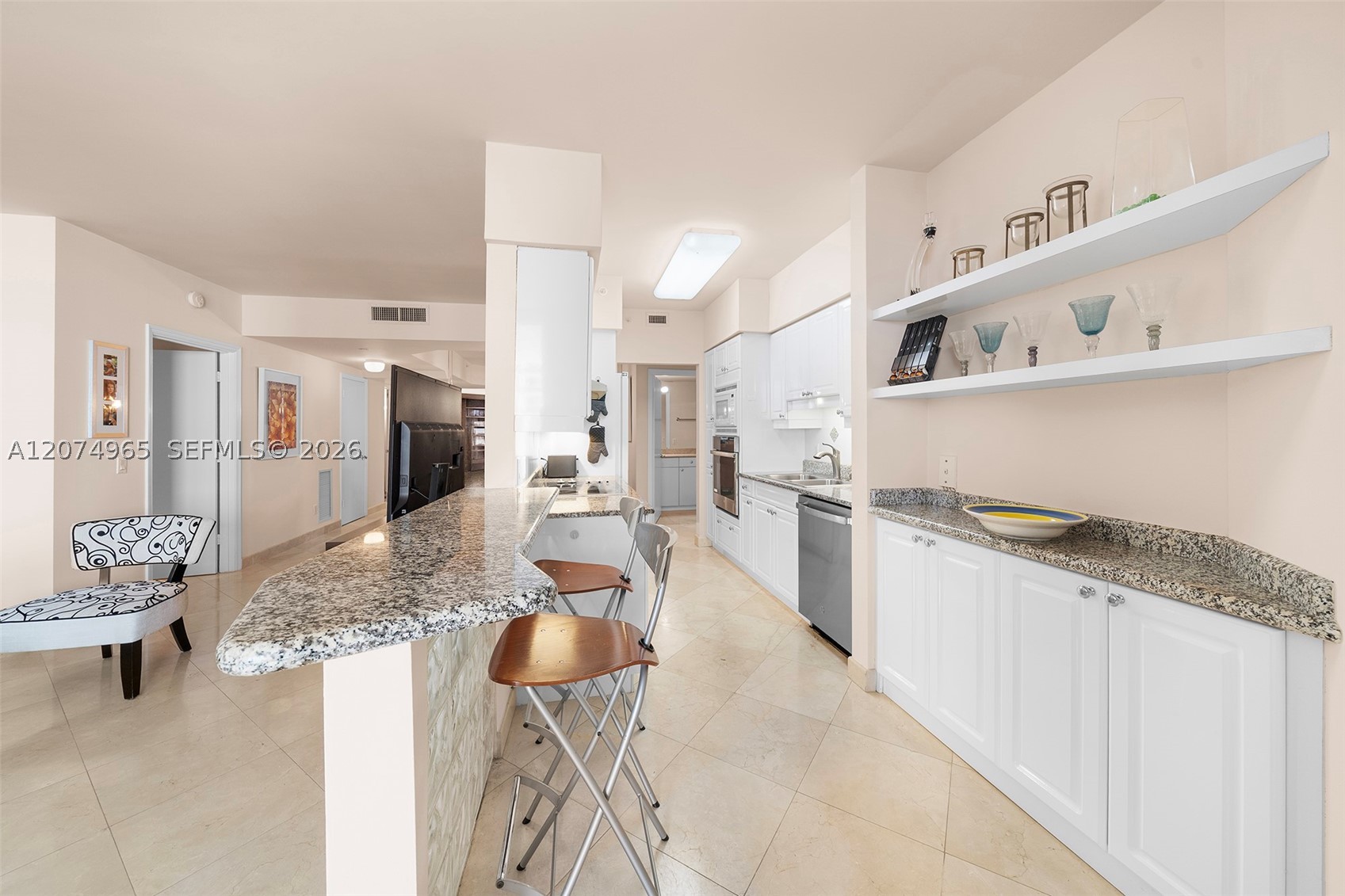 4779 Collins Ave #1804 Miami Beach, FL 33140