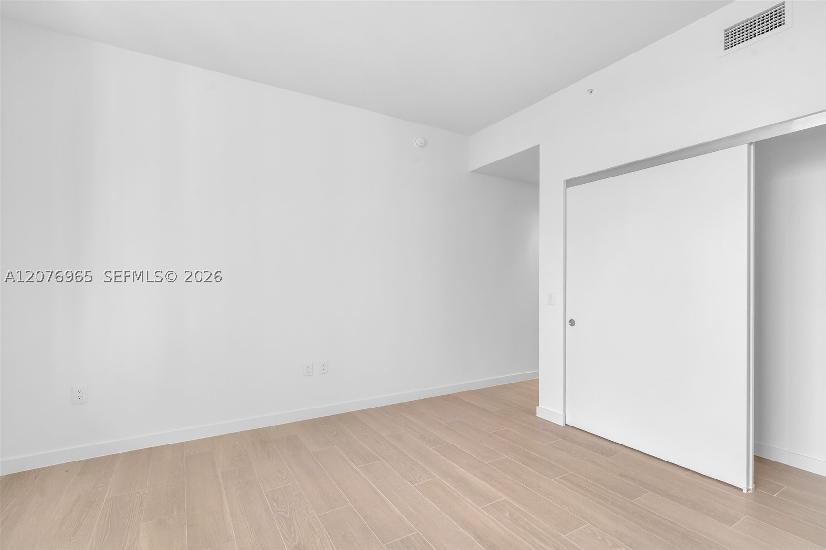 1400 Biscayne Blvd #2305 Miami, FL 33132