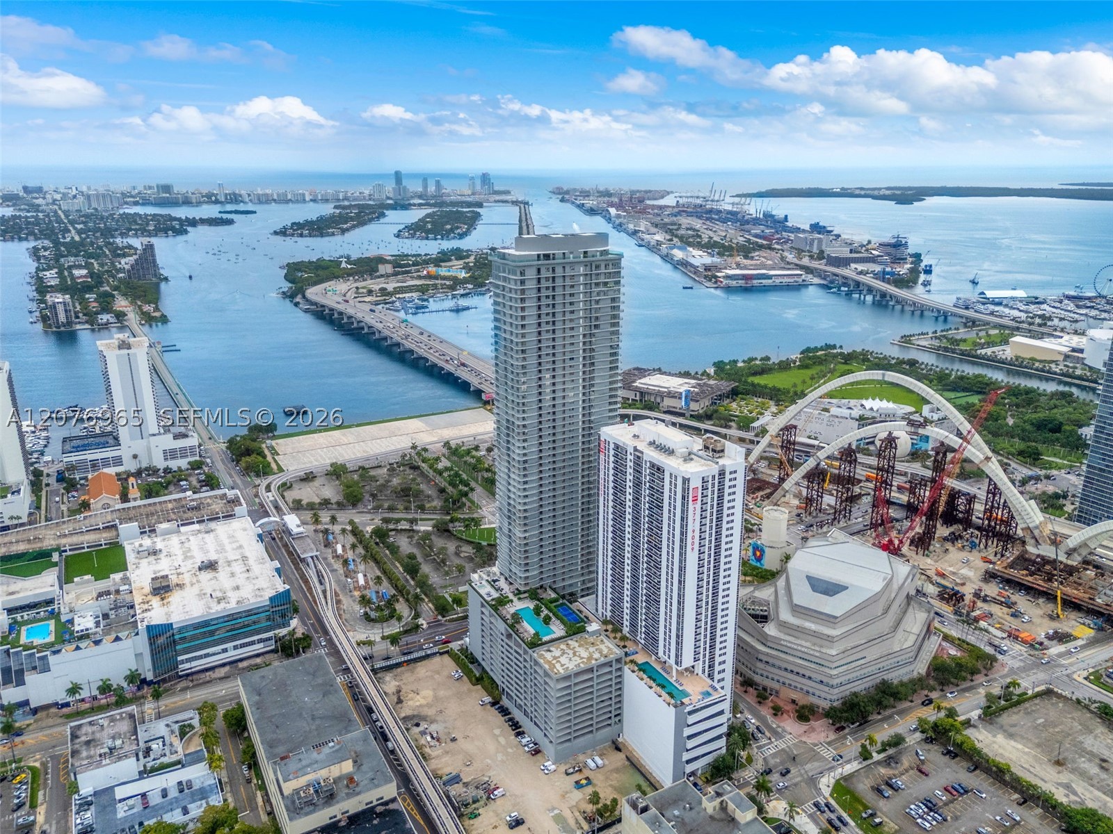 1400 Biscayne Blvd #2305 Miami, FL 33132