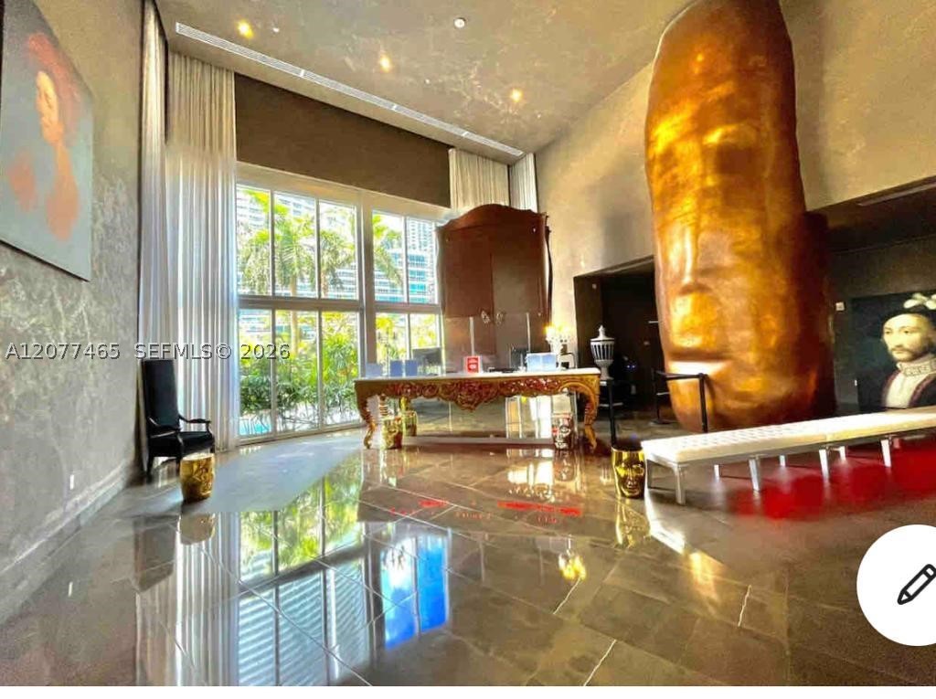 image Icon Brickell I5