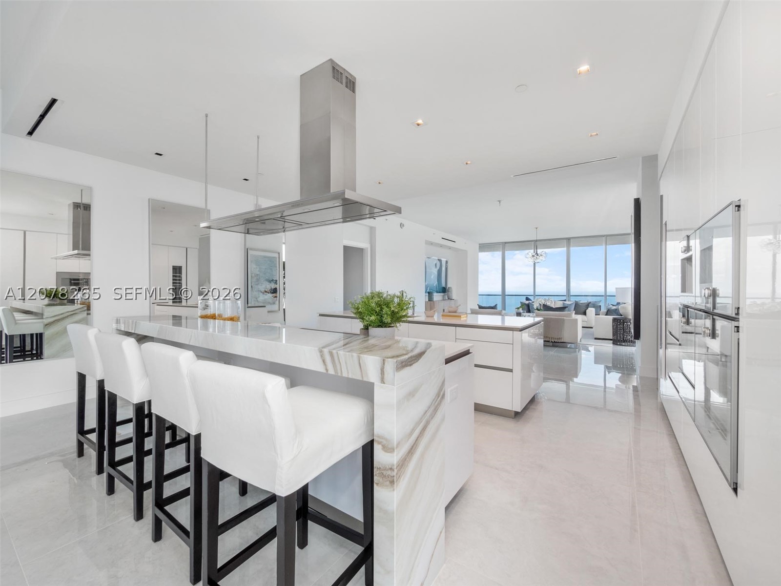18501 Collins Ave #4304 Sunny Isles Beach, FL 33160