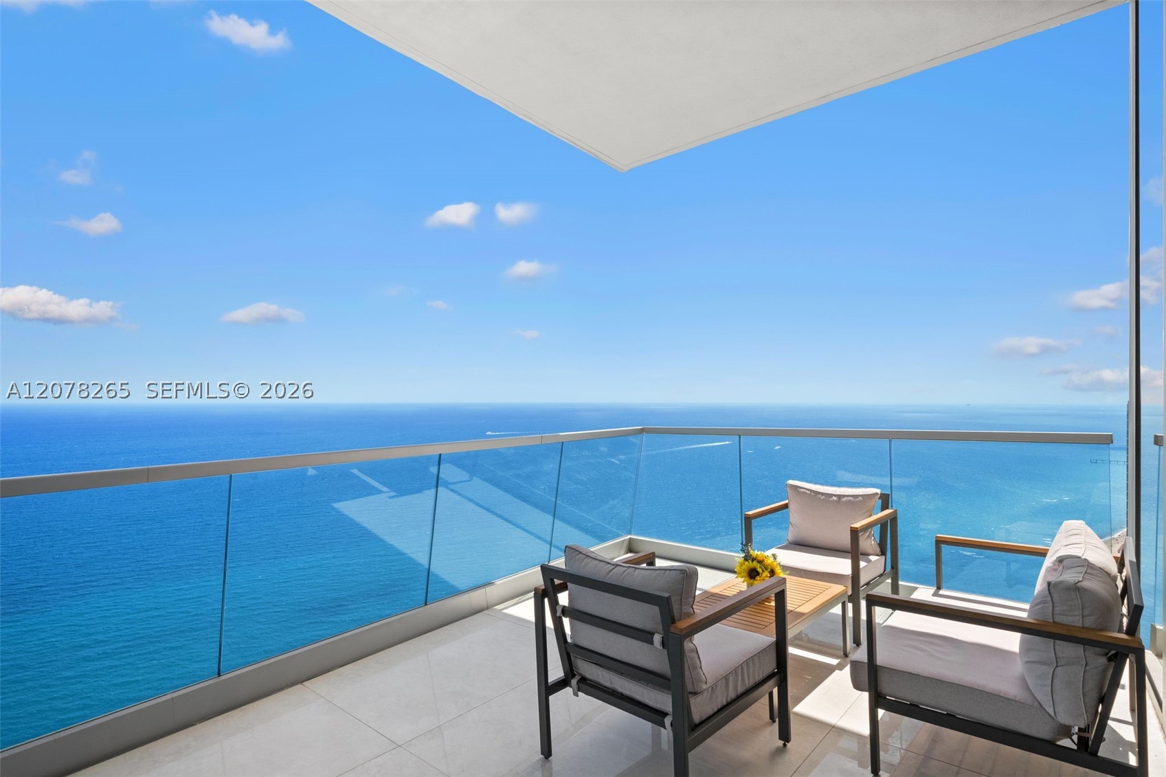 18501 Collins Ave #4304 Sunny Isles Beach, FL 33160