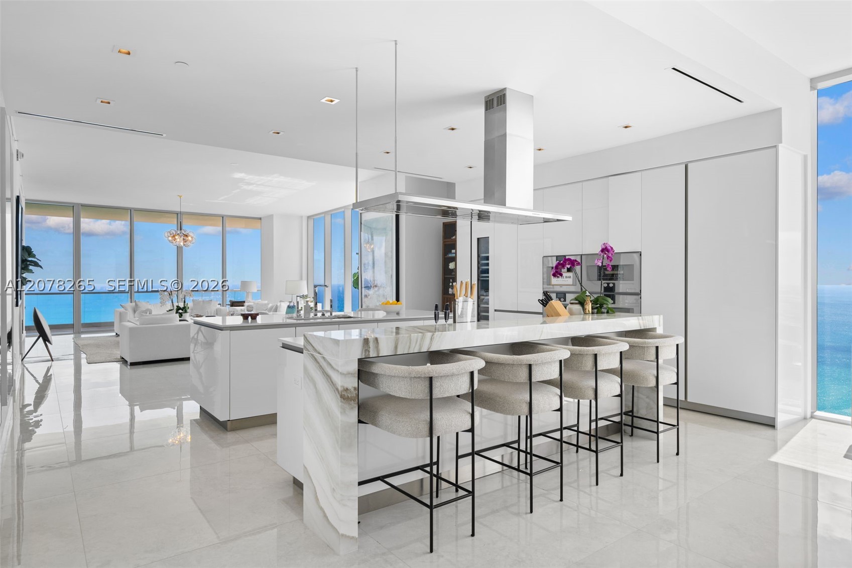 18501 Collins Ave #4304 Sunny Isles Beach, FL 33160