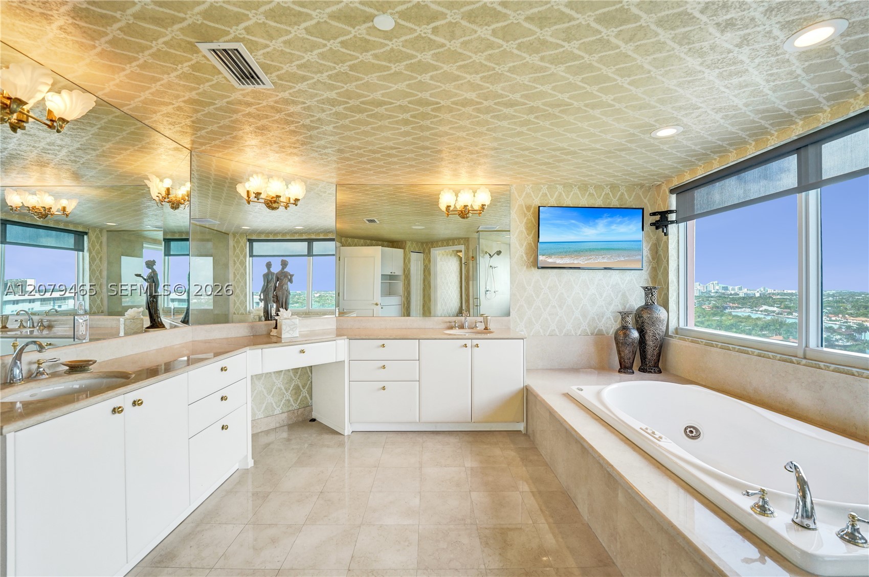 2100 N Ocean Blvd #18B Fort Lauderdale, FL 33305