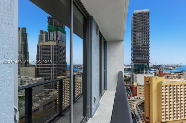 121 NE 5th St #2002 Miami, FL 33132