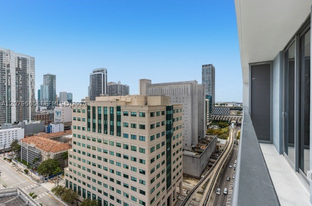 121 NE 5th St #2002 Miami, FL 33132