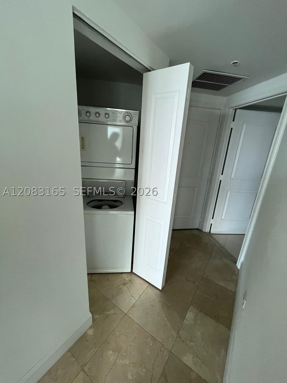 image Platinum Condominium9