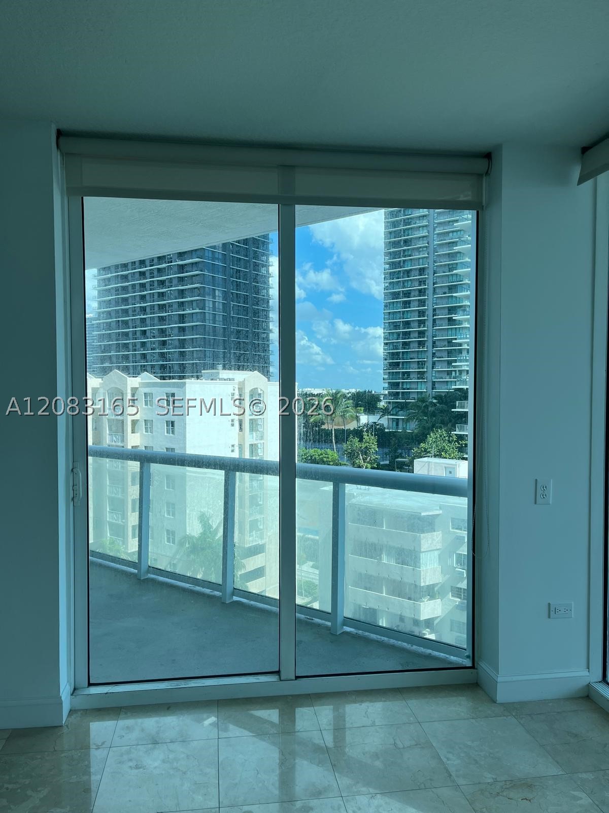 image Platinum Condominium4