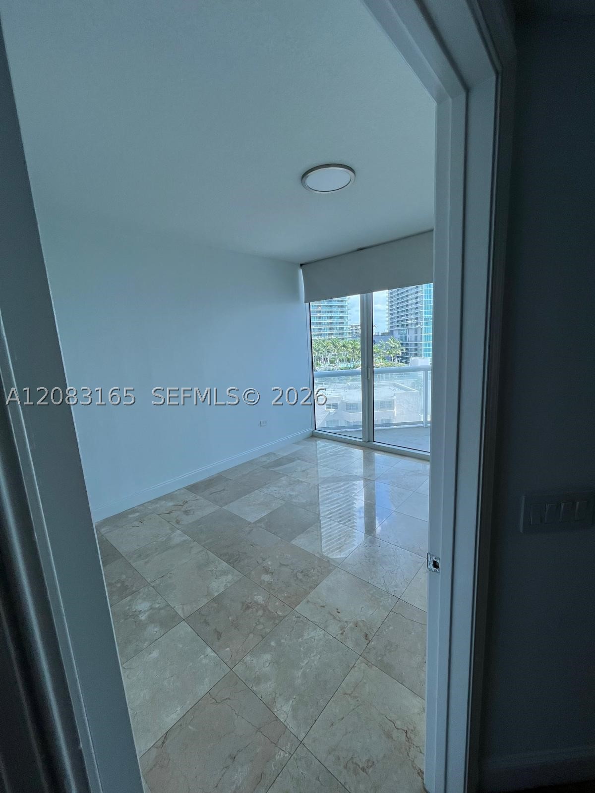 image Platinum Condominium6