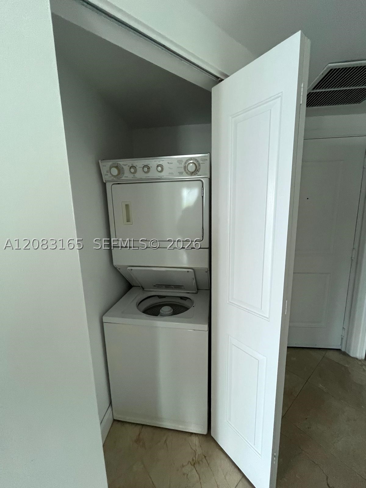 image Platinum Condominium8