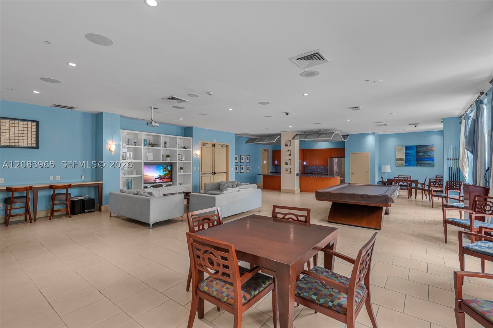 image Cite on the Bay East23