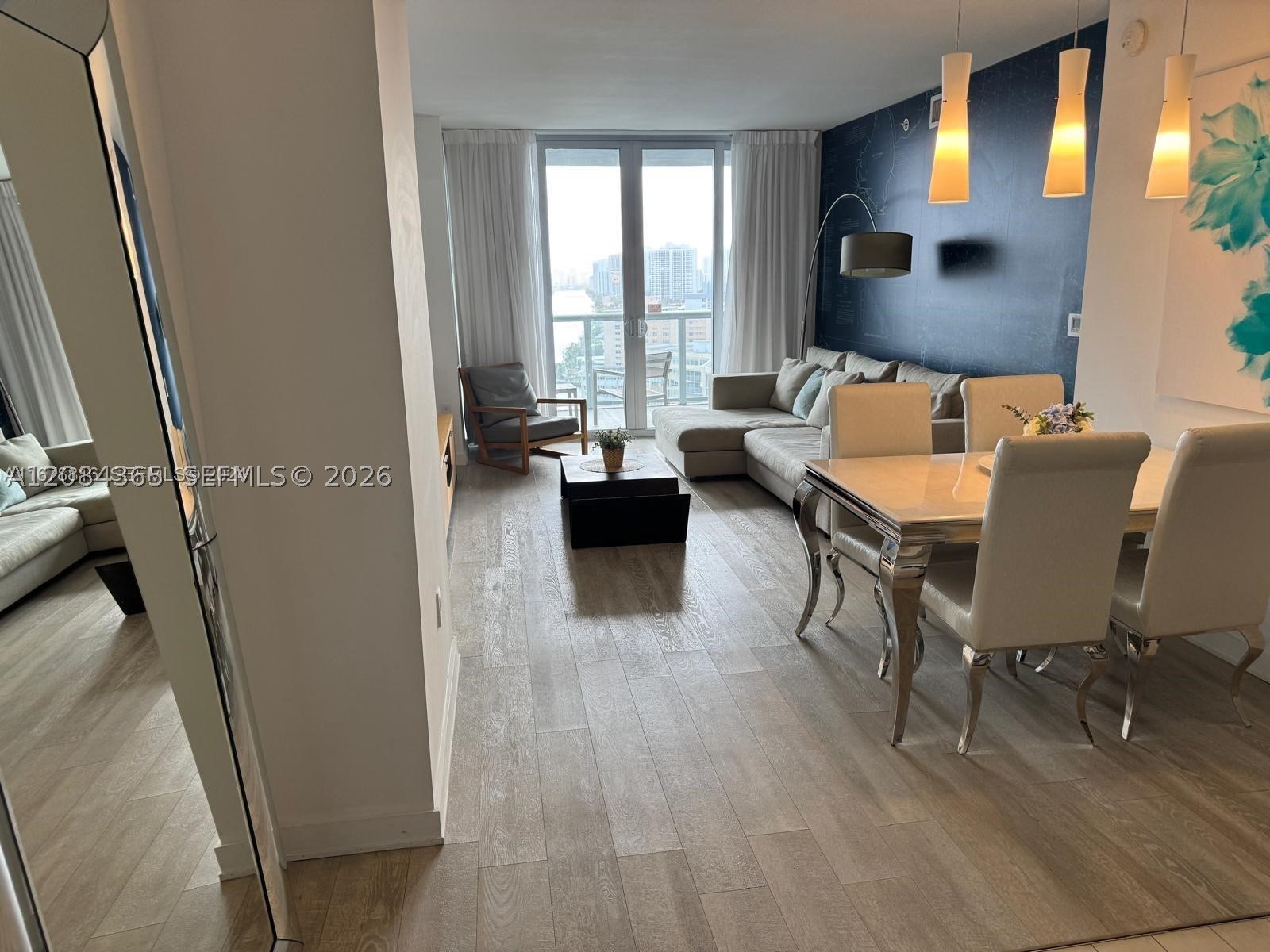 image Beachwalk Condominium12