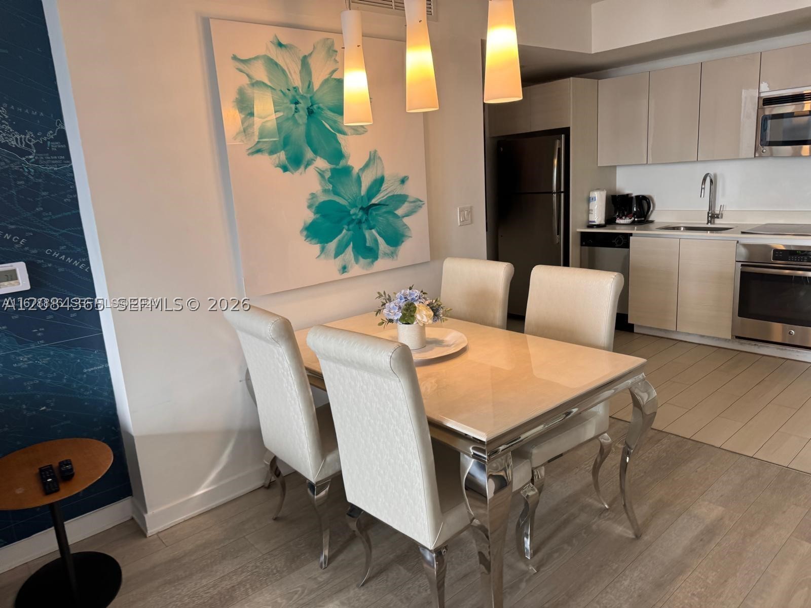 image Beachwalk Condominium14