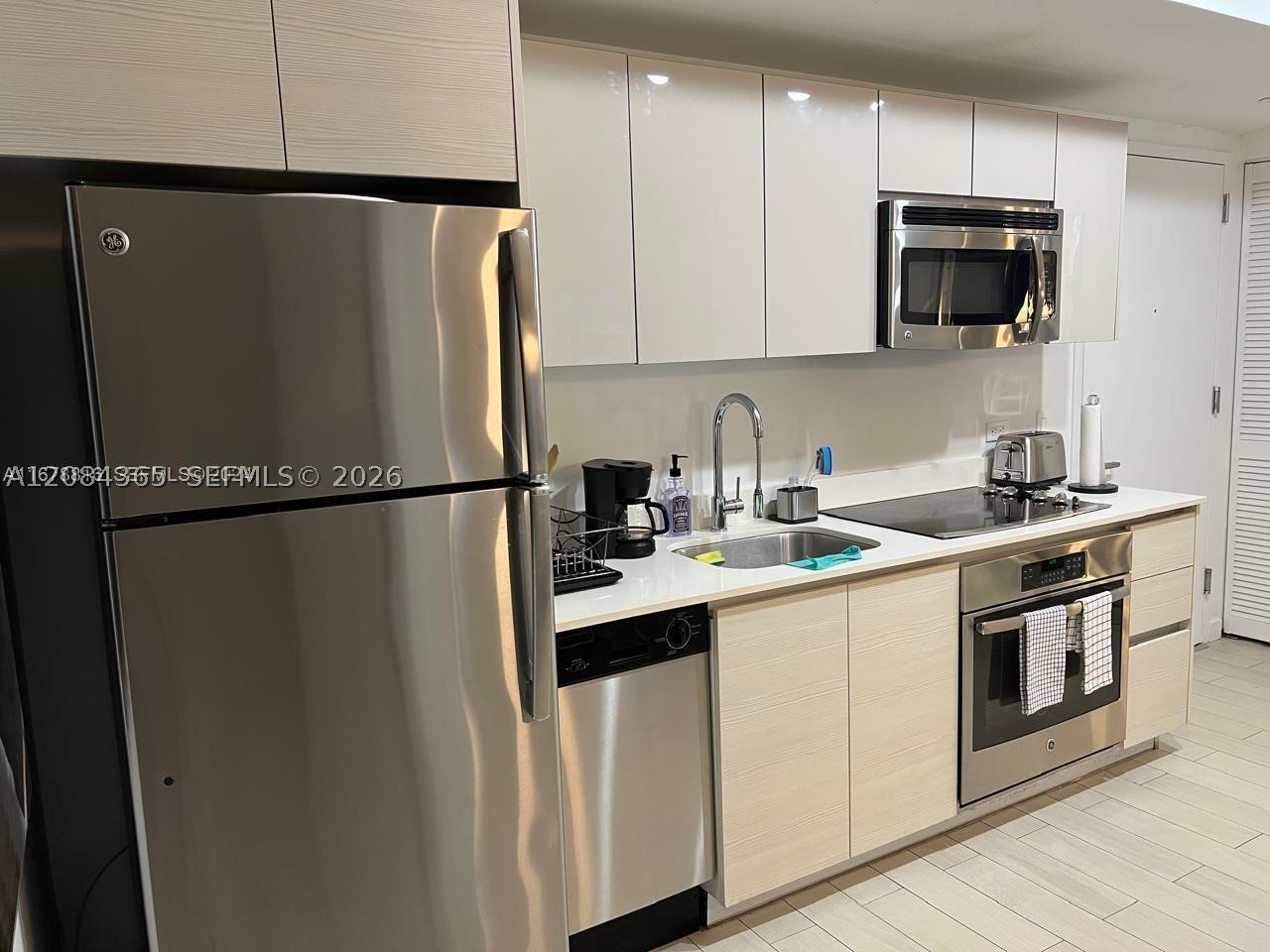 image Beachwalk Condominium1