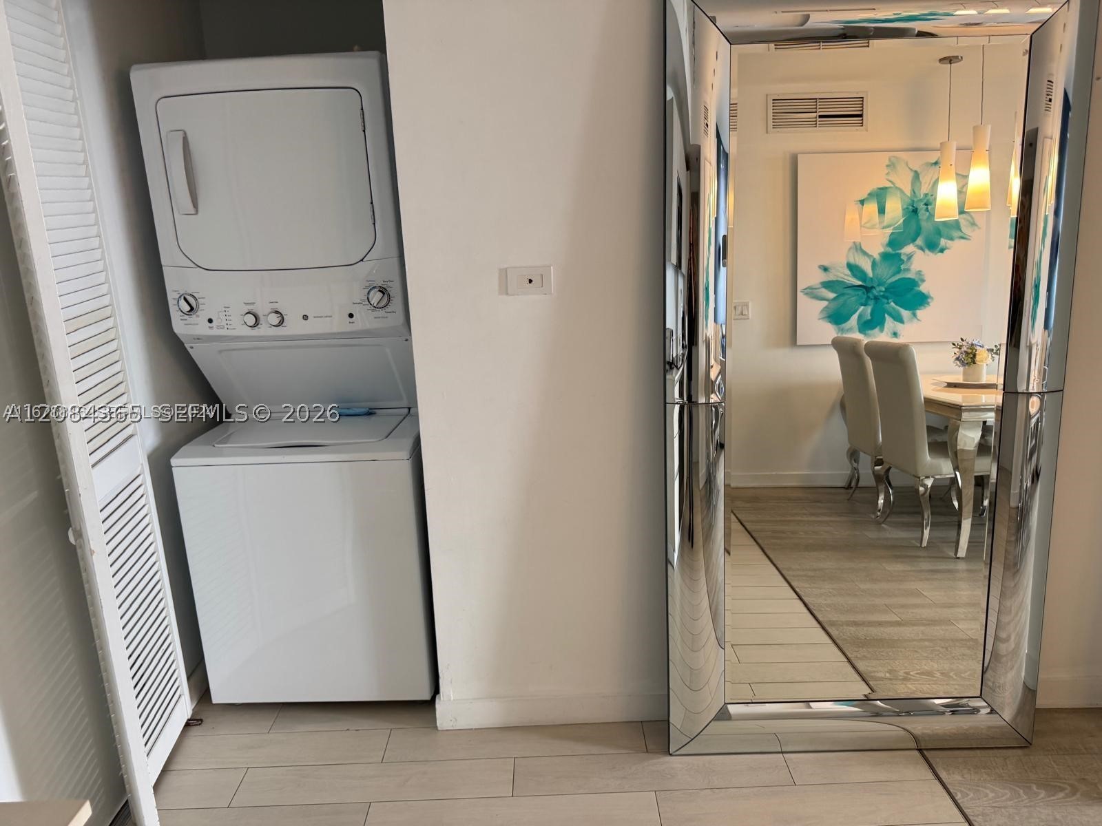 image Beachwalk Condominium20