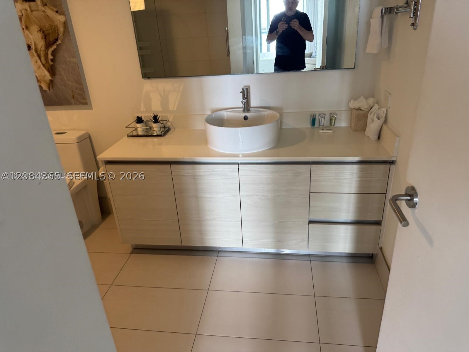 image Beachwalk Condominium26